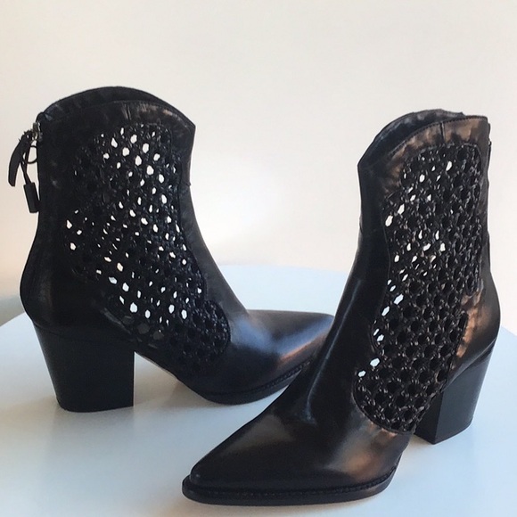 Rare Zara western cowboy open weave pointy heeled black ankle boots - Picture 15 of 16